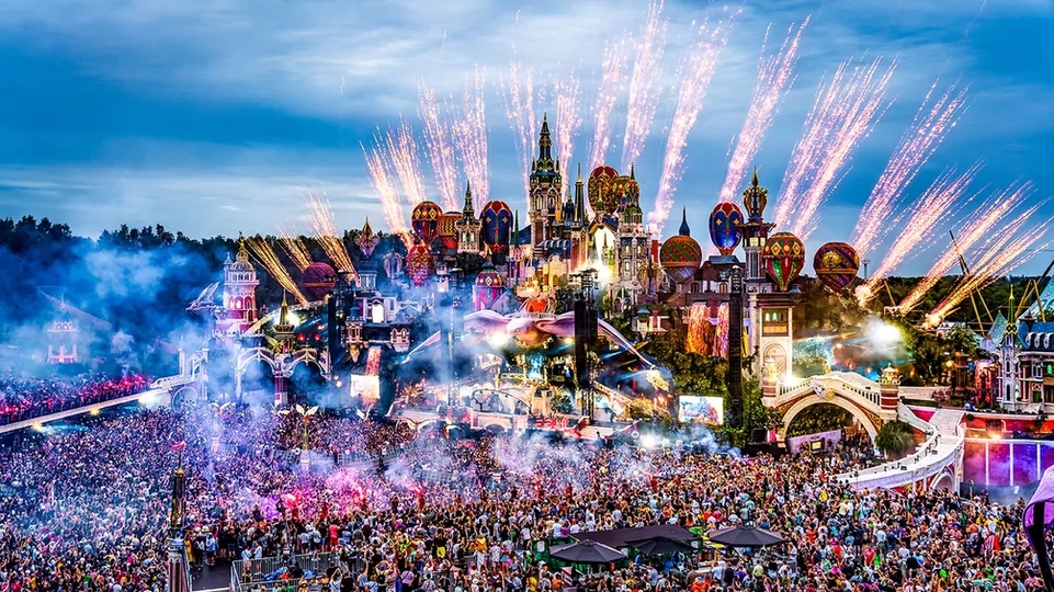 Tomorrowland top100 festivals